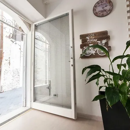 Ortigia Terrace Sea View Aparthotel Syracuse